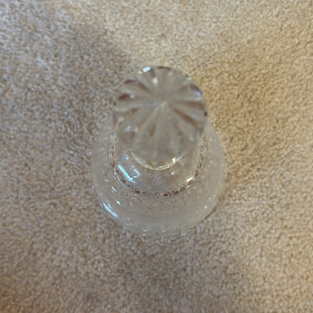 Clear Crystal Glass Hand Etched Bell - Picture 5 of 6